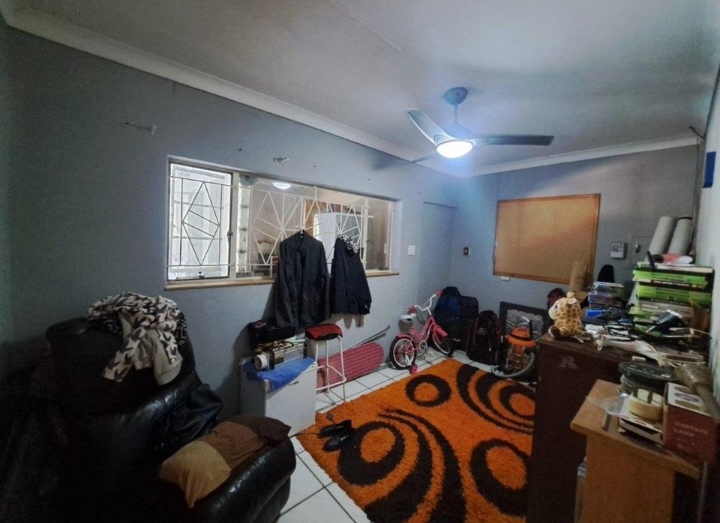 4 Bedroom Property for Sale in Roosheuwel North West